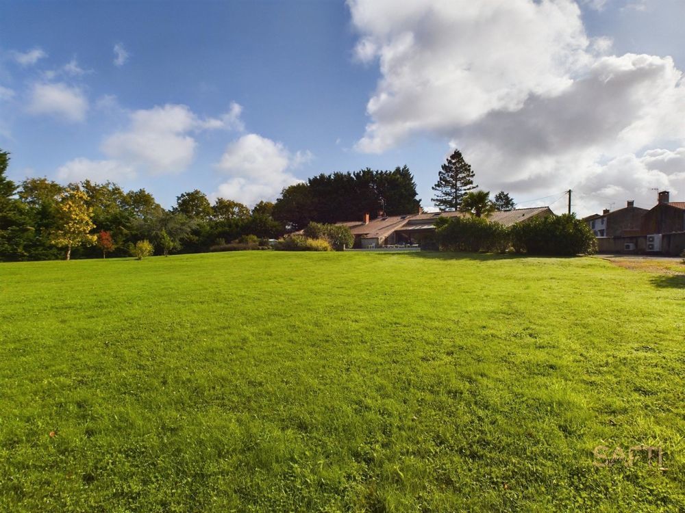 � vendre  Maison Aizenay (85190)