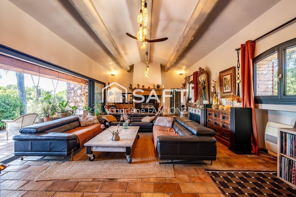 � vendre  Maison Roquebrune-sur-Argens (83520)