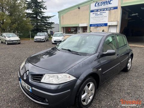 Renault M&eacute;gane 2007 occasion Villeneuve-la-Guyard 89340