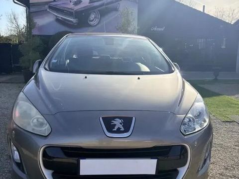 Peugeot 308 GENERATION-I 1.6 HDI 110 CONFORT PACK BMP BVA 2012 occasion Galluis 78490