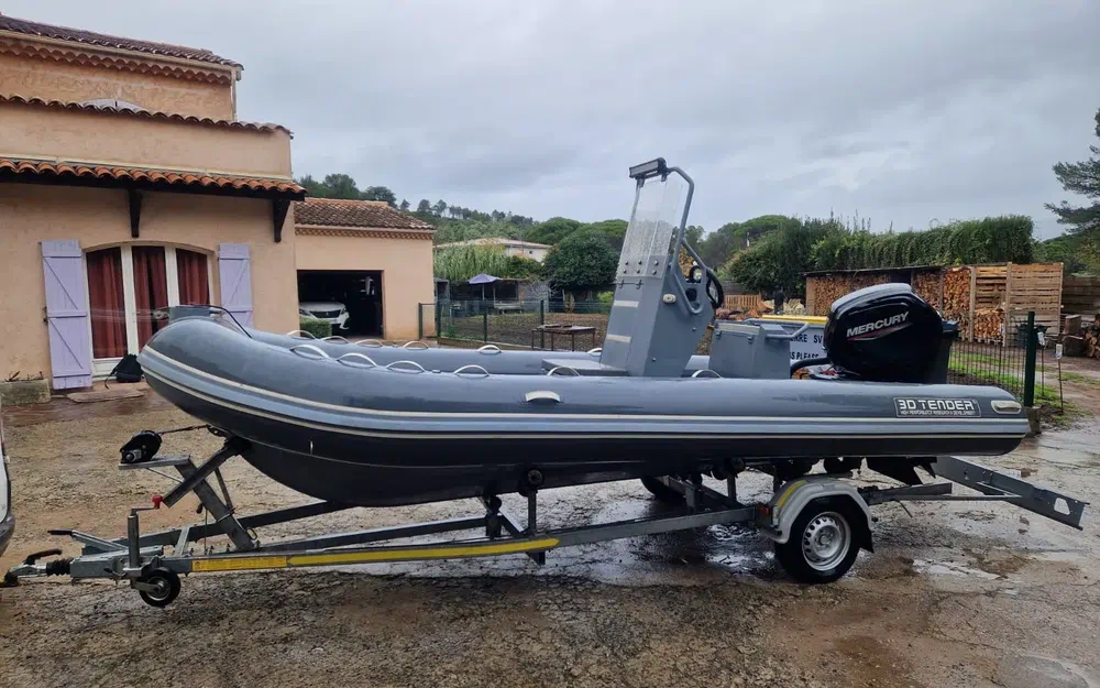 Bateaux &agrave; moteur Pneumatique - Semi-rigide 2022 occasion Fr&eacute;jus 83600