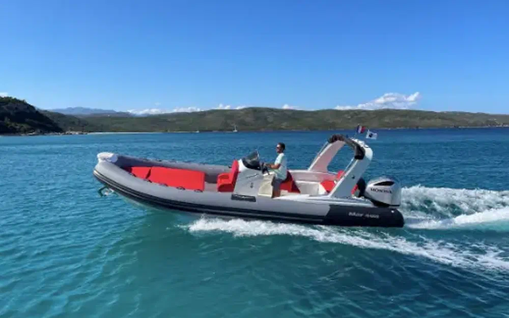 Bateaux &agrave; moteur Pneumatique - Semi-rigide 2023 occasion Fr&eacute;jus 83600