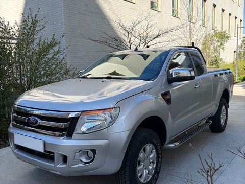 Ford Ranger SUPER CABINE 4X4 2.2L TDCI XLT SPORT ATTELAGE 2012 occasion FLEURY-LES-AUBRAIS 45400