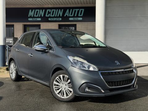 Peugeot 208 II Allure 1.2 110 cv Phase 2 - CarPlay - Cam&eacute;ra de recul - 2017 occasion Goussainville 95190