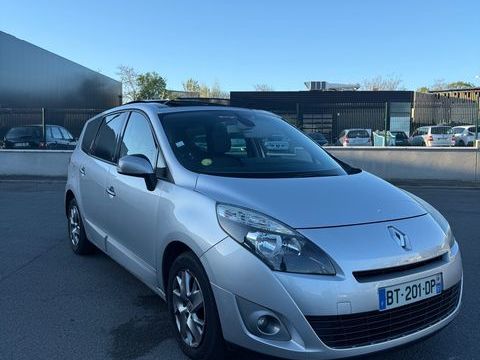 Renault Grand scenic IV 3 1.6 DCI 130cv / MOTEUR A CHA&Icirc;NE / SUIVI DE FACTURE / TOIT 2011 occasion SARTROUVILLE 78500