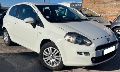 Fiat Punto Nuova 3 portes 1.2 i 69 cv * Finition Italia /CLIM / 2 2015 occasion Gigean 34770