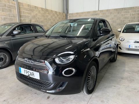 Fiat 500 e 118cv ICONE 42KWH RADAR DE RECUL / TOIT PANORAMIQUE /GP 2022 occasion Varennes-Jarcy 91480