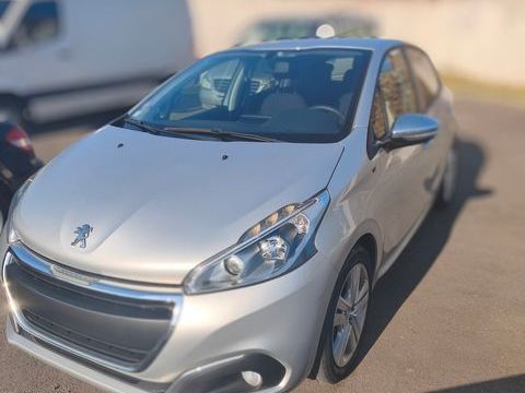 Peugeot 208 Peugeot 1.2 VTi Style 2016 occasion Les Sables-d'Olonne 85180