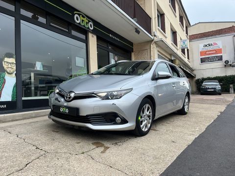 Toyota Auris DYNAMIC 112cv D-4D En &eacute;tat 2015 occasion Goussainville 95190