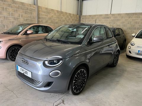 Fiat 500 e 118cv 42kwh LA PRIMA / CUIR / CAMERA DE RECUL RADARS AV/A 2020 occasion Varennes-Jarcy 91480