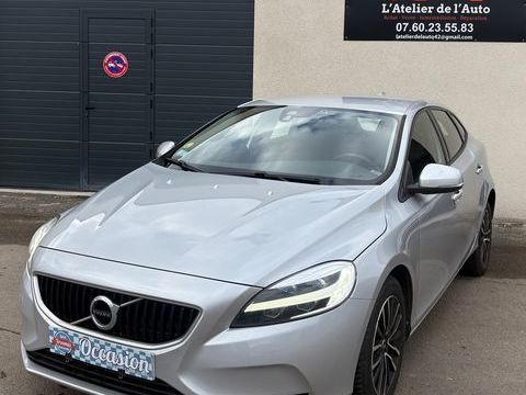Volvo V40 MOMENTUM 2023 occasion ANDREZIEUX-BOUTHEON 42160