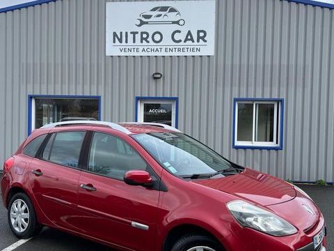 Renault Clio III 1.5 DCI 85 ECO2 DYNAMIQUE / GARANTIE 12 MOIS / CARTE GRISE O 2010 occasion MAUGES SUR LOIRE 49290