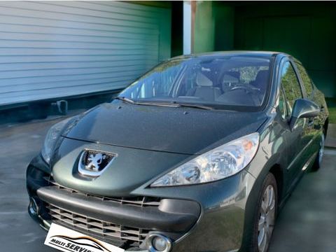 Peugeot 207 1.6L / 16V 2007 occasion SAINT NAZAIRE 44600