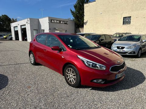 Kia Ceed Phase 2 1.4 CRDi CONCEPT 90 cv / 2015 / 169 750 km / 2e main 2014 occasion Lyon 8e Arrondissement 69008