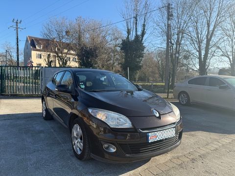 Renault M&eacute;gane III TOM TOM DCI 90 CH PAIEMENT EN PLUSIEURS FOIS JUSQU'A 3500 2012 occasion BENNECOURT 78270
