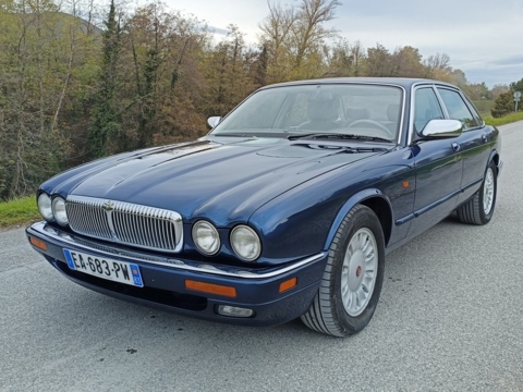 Jaguar Daimler XJ 4.0 i 24V 226 cv Bo&icirc;te auto 1995 occasion Cruas 07350