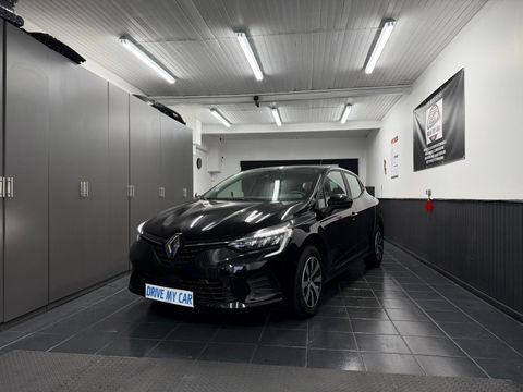 Renault Clio 1.0 TCe 90Ch &Eacute;quilibre - 19 656 Kms 2023 occasion Marseille 13008