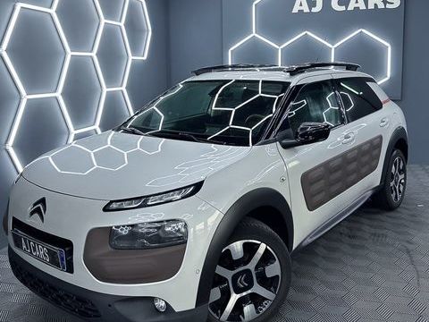 Citro&euml;n C4 cactus 1.6 HDi 100 Ch *SIEGES CHAUFFANT *TOIT PANO *DISTRI NEUVE *G 2015 occasion Moulins-l&egrave;s-Metz 57160