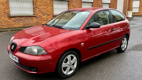 Seat Ibiza 1.4i 2005 occasion &Eacute;vry-Courcouronnes 91000