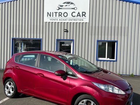 Ford Fiesta 1.6 TDCI 90 / DISTRIBUTION NEUVE / GARANTIE 12 MOIS 2009 occasion MAUGES SUR LOIRE 49290