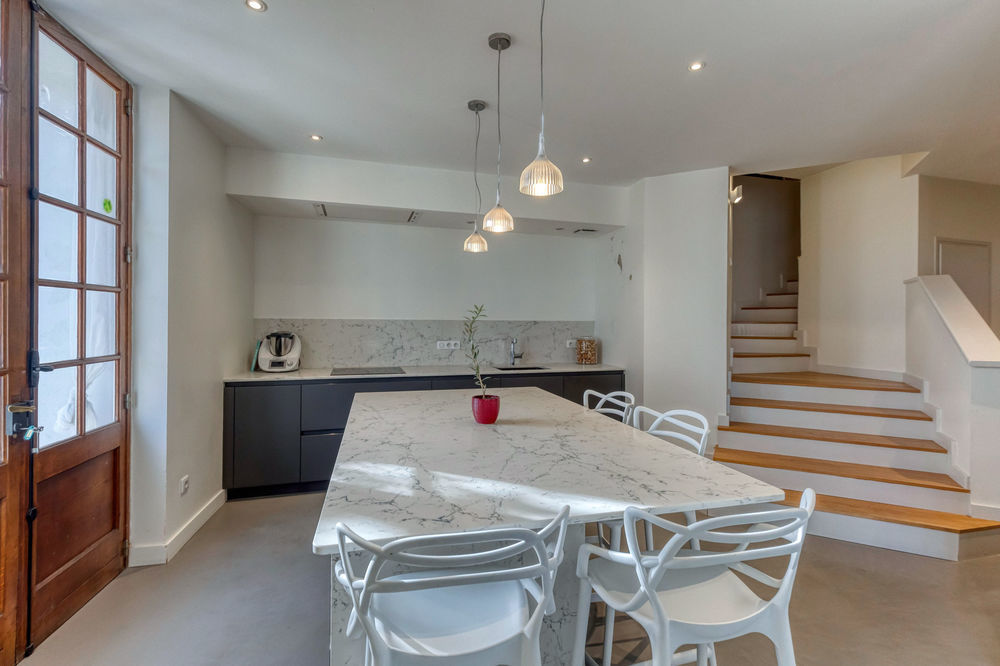 � vendre  Propri�t�/ch�teau Meylan (38240)