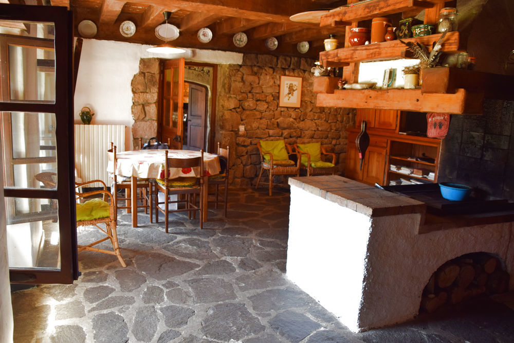 � vendre  Propri�t�/ch�teau Coucouron (07470)