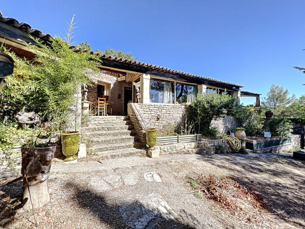 � vendre  Propri�t�/ch�teau Murs (84220)