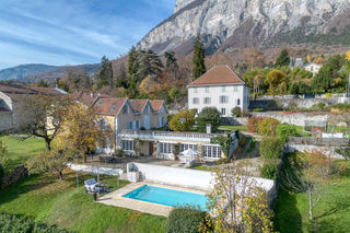  Propri�t�/ch�teau � vendre 6 pi�ces 230 m�