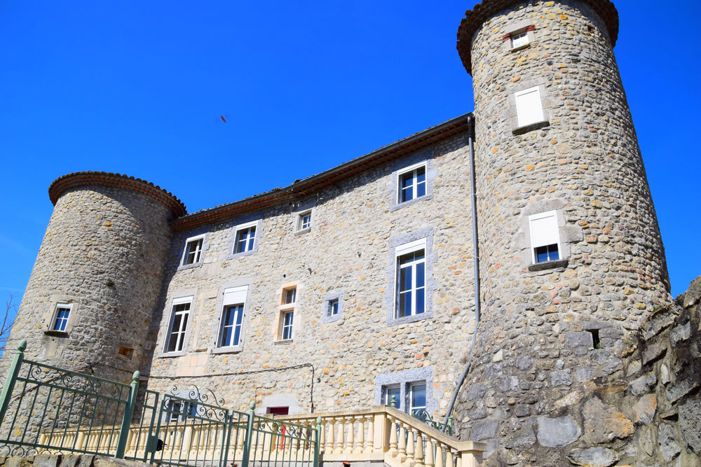 � vendre  Propri�t�/ch�teau Ruoms (07120)