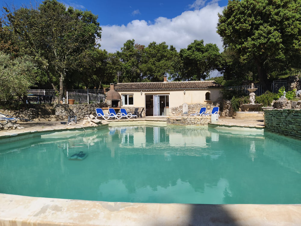 � vendre  Propri�t�/ch�teau Rochefort-du-Gard (30650)