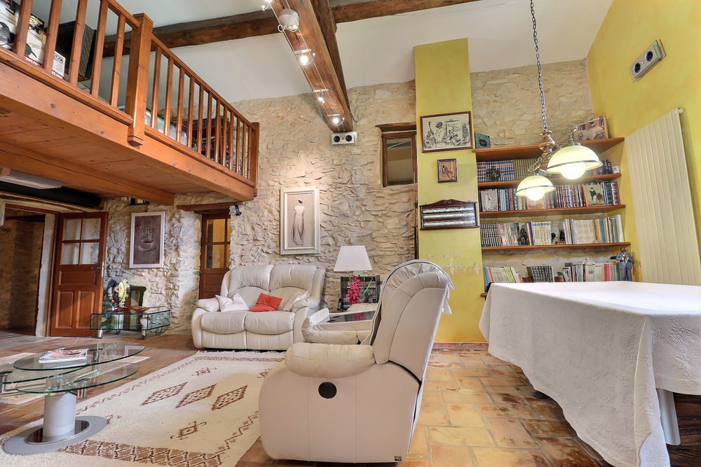 � vendre  Maison Saint-Quentin-la-Poterie (30700)