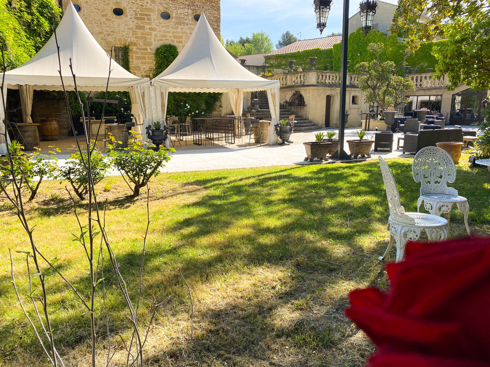 � vendre  Propri�t�/ch�teau Avignon (84000)