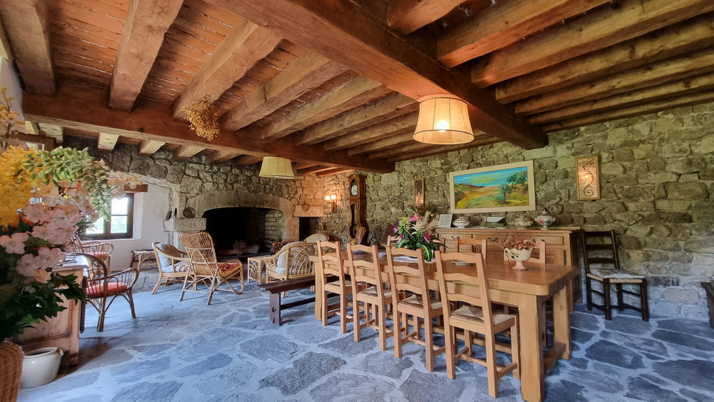 � vendre  Propri�t�/ch�teau Coucouron (07470)