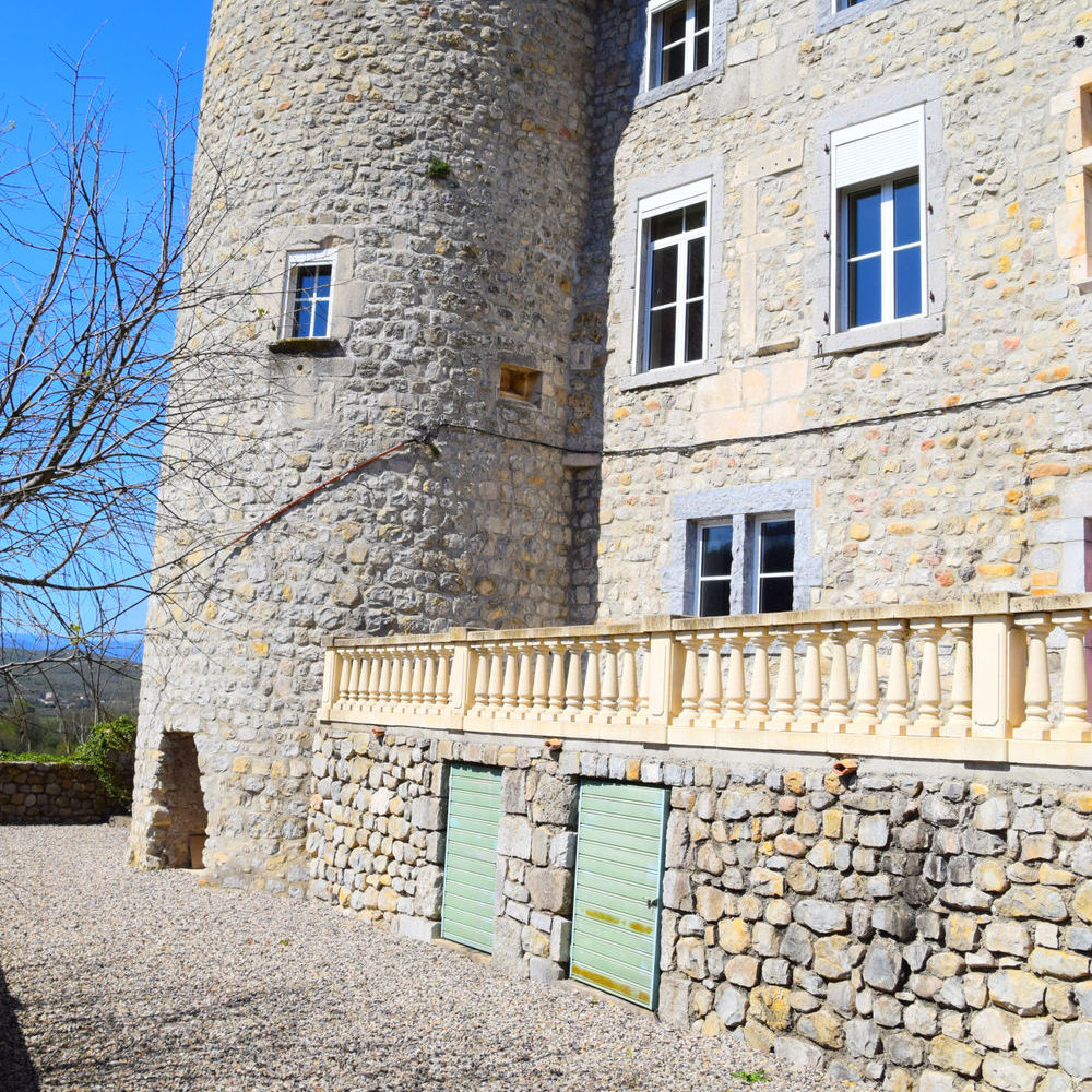 � vendre  Propri�t�/ch�teau Ruoms (07120)