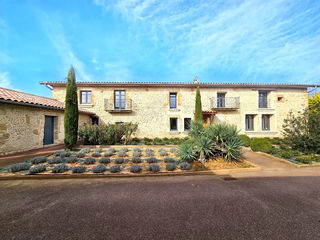  Propri�t�/ch�teau � vendre 8 pi�ces 590 m�