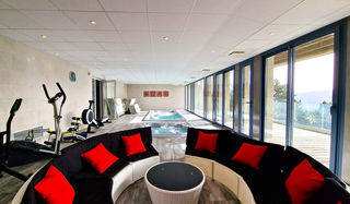  Propri�t�/ch�teau � vendre 8 pi�ces 380 m�