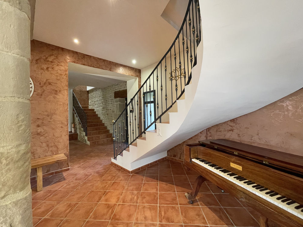 � vendre  Propri�t�/ch�teau Chabeuil (26120)