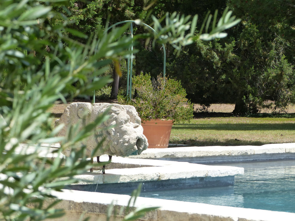 � vendre  Propri�t�/ch�teau Boulbon (13150)