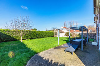  Maison � vendre 5 pi�ces 200 m�