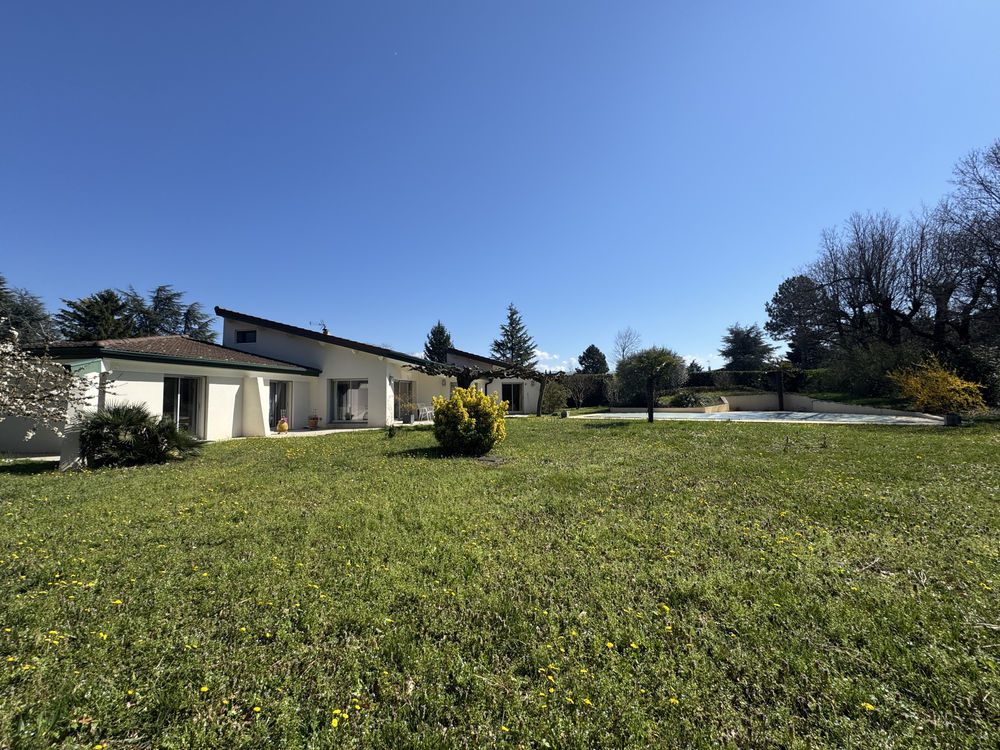 � vendre  Propri�t�/ch�teau Mont�lier (26120)