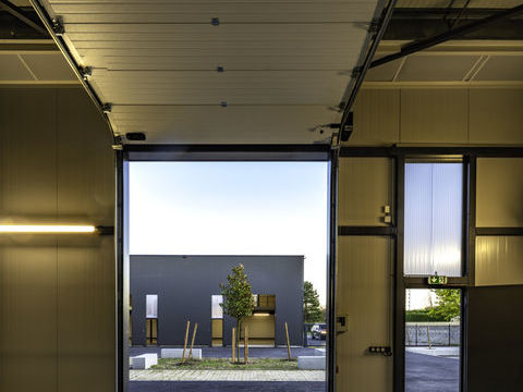 Dpt (31) Haute Garonne - Locaux Industriels &agrave; louer 433m2 3250 31450 Deyme