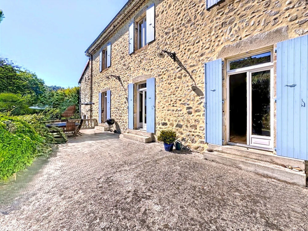 � vendre  Propri�t�/ch�teau Pont-de-Labeaume (07380)