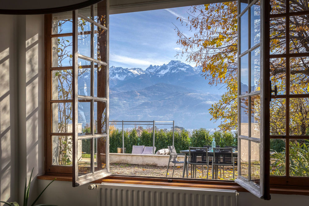 � vendre  Propri�t�/ch�teau Meylan (38240)