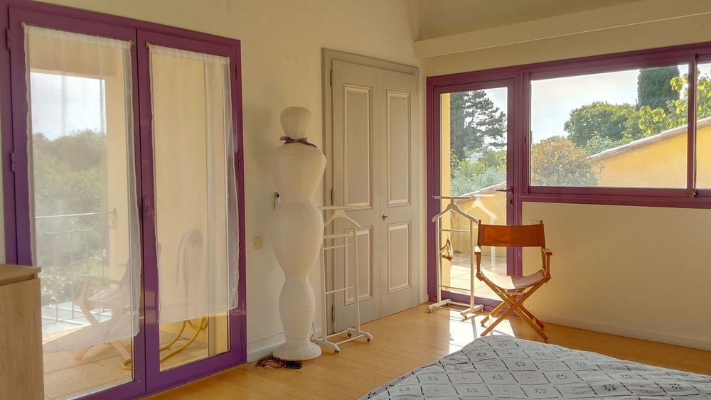 � vendre  Propri�t�/ch�teau N�mes (30000)