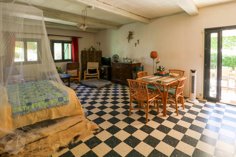 � vendre  Maison Uz�s (30700)