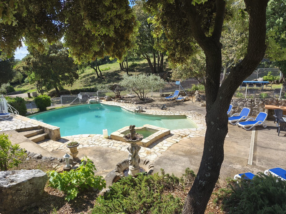 � vendre  Propri�t�/ch�teau Rochefort-du-Gard (30650)