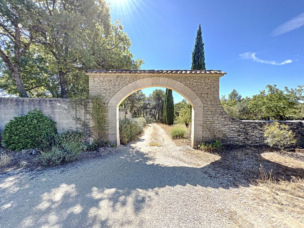 � vendre  Propri�t�/ch�teau Murs (84220)