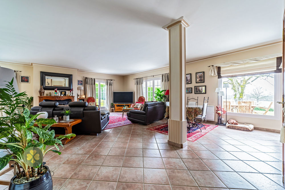 � vendre  Maison Thoiry (78770)