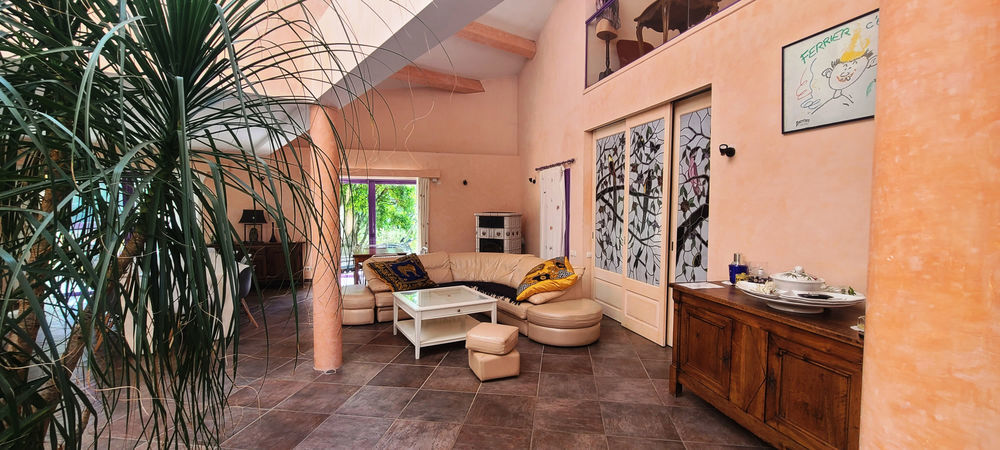 � vendre  Propri�t�/ch�teau N�mes (30000)