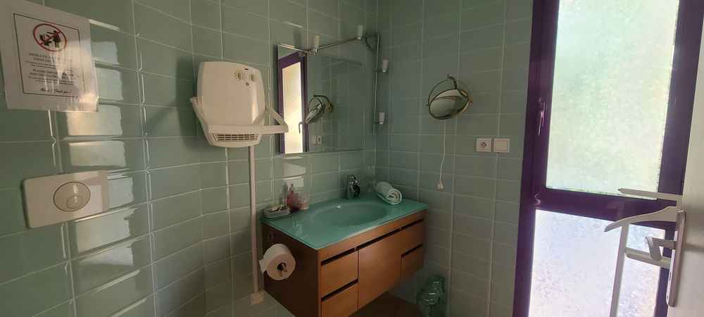 � vendre  Propri�t�/ch�teau N�mes (30000)